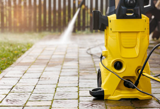 Best Animal Enclosure Cleaning  in Liberty Hill, TX